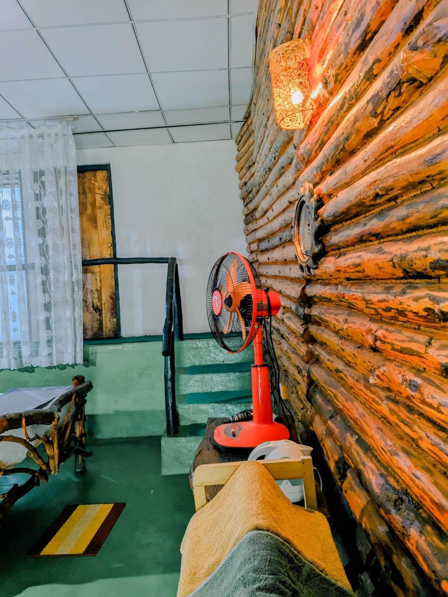 إيلا Hilltop Wood Lodge المظهر الخارجي الصورة
